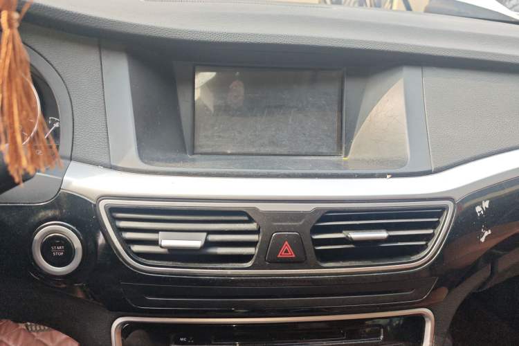 Used Geely Auto Emgrand GT 2016 1.8T Comfort Model Audio And AC Panel
