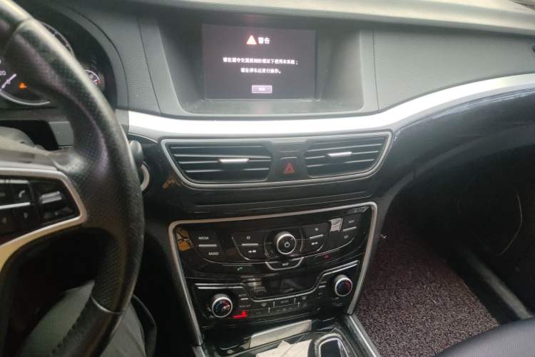 Used Geely Auto Emgrand GT 2016 2.4L Zunya Model Audio And AC Panel