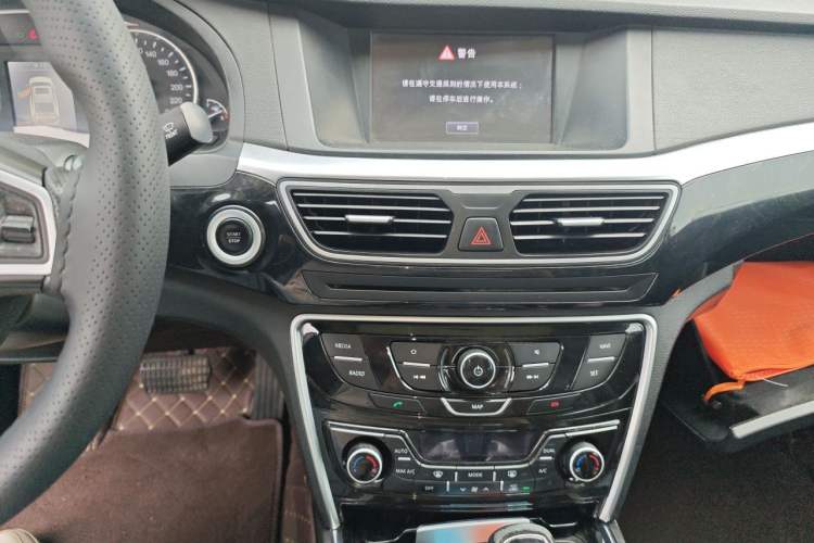 Used Geely Auto Emgrand GT 2016 2.4L Zunya Model Audio And AC Panel