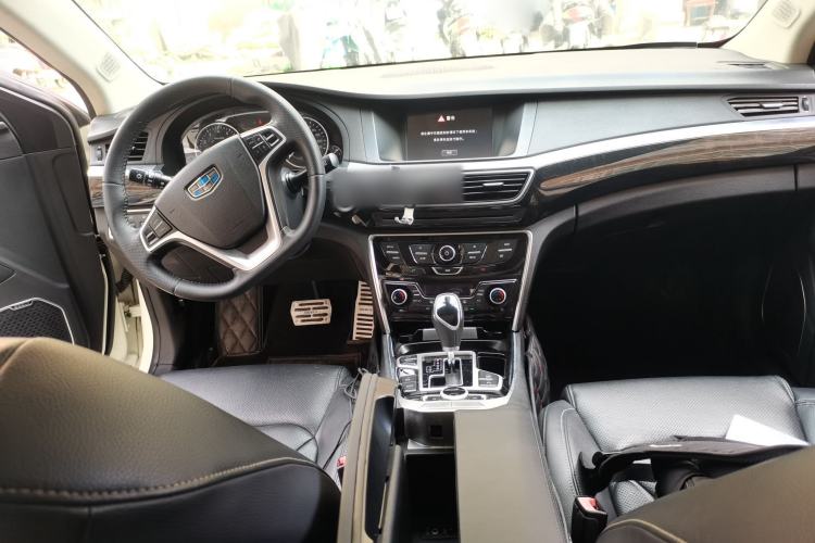 Used Geely Auto Emgrand GT 2016 2.4L Zunya Model Center Console