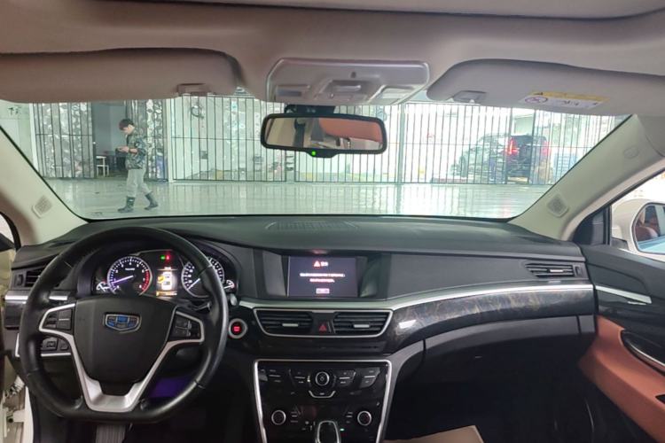 Used Geely Auto Emgrand GT 2016 2.4L Zunya Model Center Console