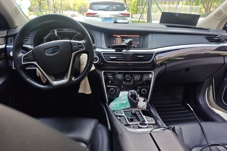 Used Geely Auto Emgrand GT 2016 1.8T Zunya Model Center Console