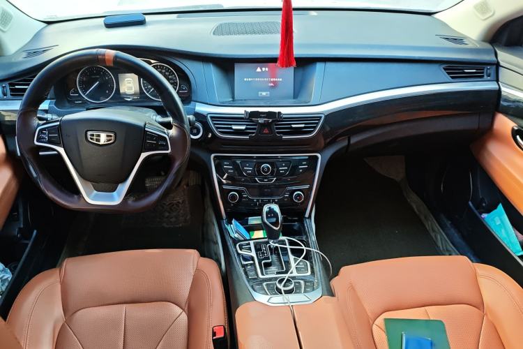 Used Geely Auto Emgrand GT 2016 2.4L Zunya Model Center Console