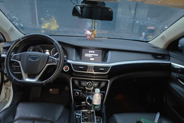 Used Geely Auto Emgrand GT 2016 1.8T Jiarui Model Center Console