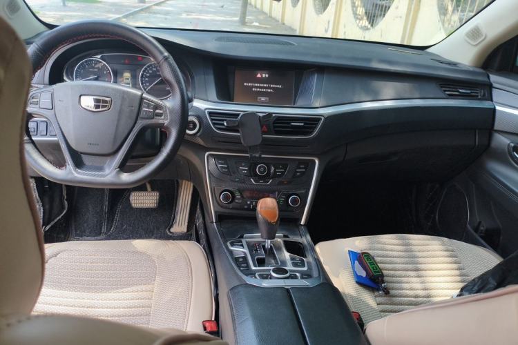 Used Geely Auto Emgrand GT 2016 1.8T Zunya Model Center Console
