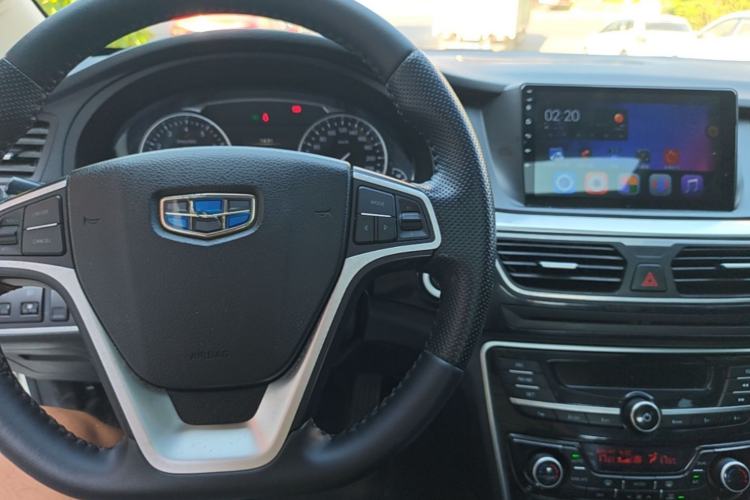 Used Geely Auto Emgrand GT 2016 1.8T Comfort Model Center Console