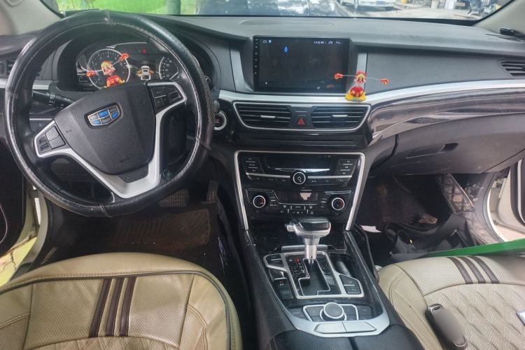 Used Geely Auto Emgrand GT 2016 1.8T Comfort Model Center Console