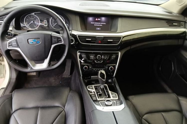 Used Geely Auto Emgrand GT 2016 2.4L Zunya Model Center Console
