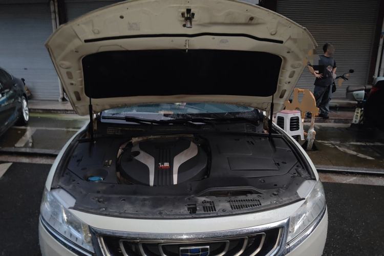 Used Geely Auto Emgrand GT 2016 1.8T Jiarui Model Engine Bay