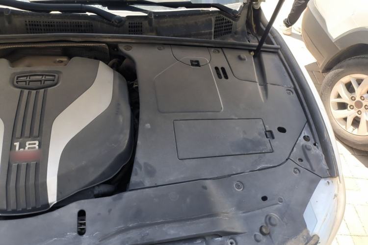 Used Geely Auto Emgrand GT 2016 1.8T Zunya Model Engine Bay Left