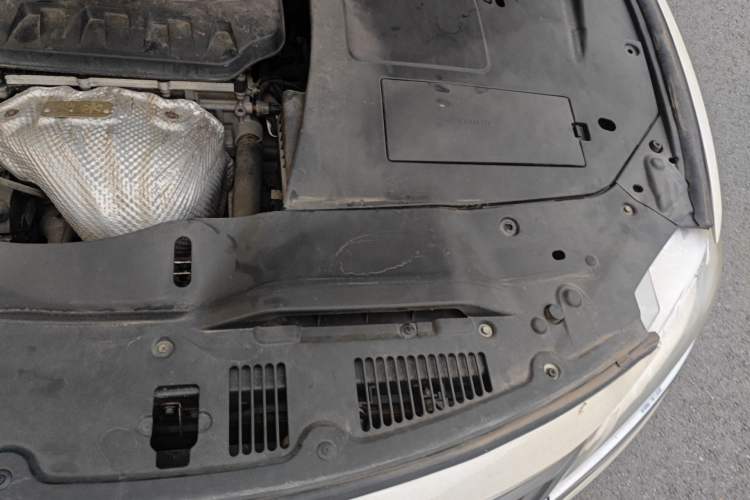 Used Geely Auto Emgrand GT 2016 2.4L Zunya Model Engine Bay Left