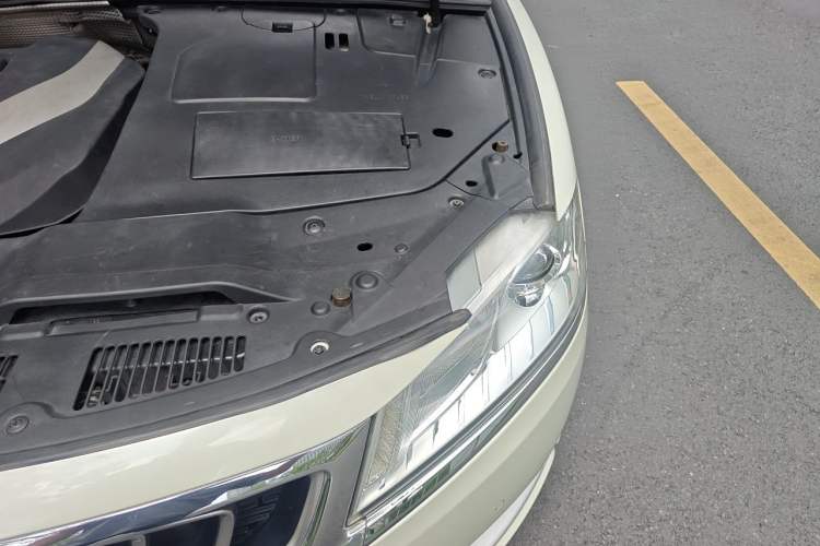 Used Geely Auto Emgrand GT 2016 1.8T Zunya Model Engine Bay Left