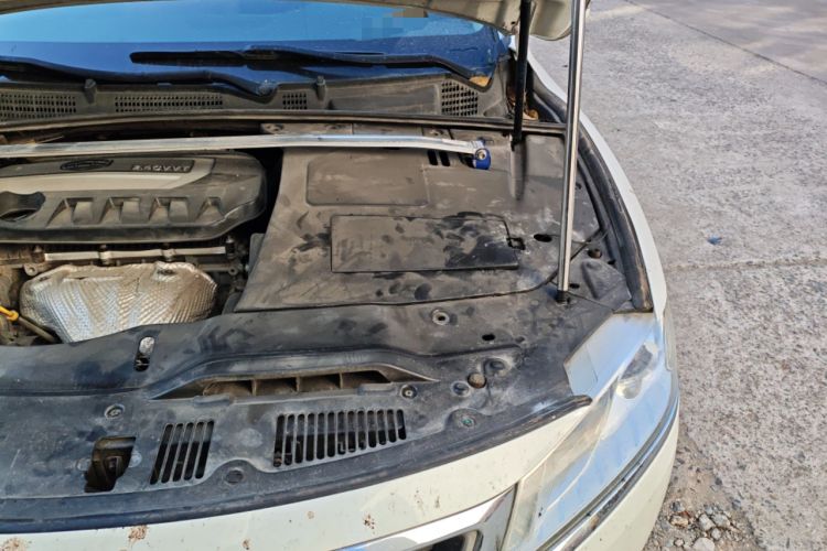 Used Geely Auto Emgrand GT 2016 2.4L Zunya Model Engine Bay Left