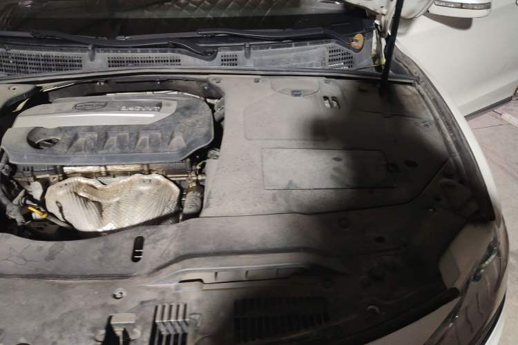 Used Geely Auto Emgrand GT 2016 2.4L Comfort Version Engine Bay Left