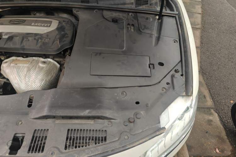 Used Geely Auto Emgrand GT 2016 2.4L Zunya Model Engine Bay Left