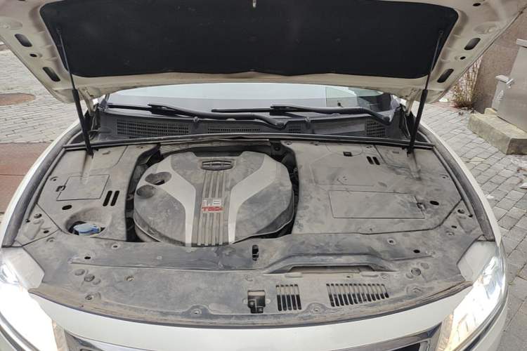 Used Geely Auto Emgrand GT 2016 1.8T Zunya Model Engine Bay
