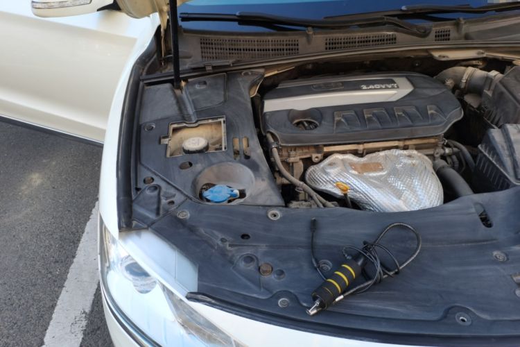 Used Geely Auto Emgrand GT 2016 2.4L Zunya Model Engine Bay Right