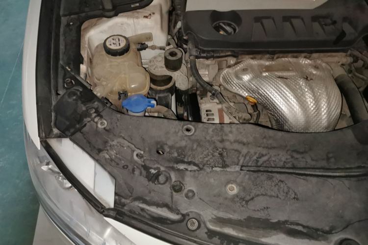 Used Geely Auto Emgrand GT 2016 2.4L Comfort Version Engine Bay Right