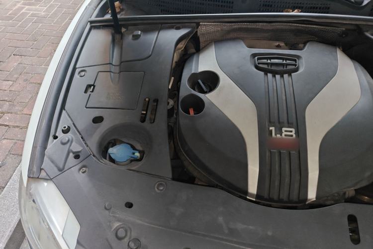 Used Geely Auto Emgrand GT 2016 1.8T Zunya Model Engine Bay Right