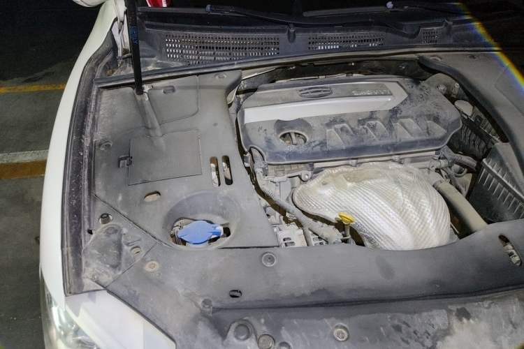 Used Geely Auto Emgrand GT 2016 2.4L Zunya Model Engine Bay Right