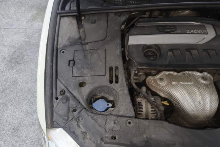 Used Geely Auto Emgrand GT 2016 2.4L Comfort Version Engine Bay Right