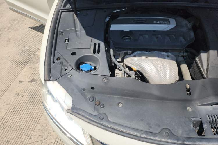 Used Geely Auto Emgrand GT 2016 2.4L Zunya Model Engine Bay Right