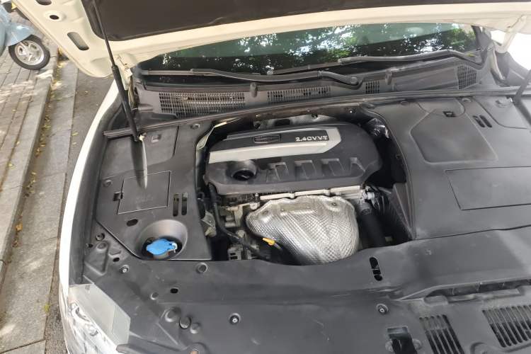 Used Geely Auto Emgrand GT 2016 2.4L Comfort Version Engine Bay Right