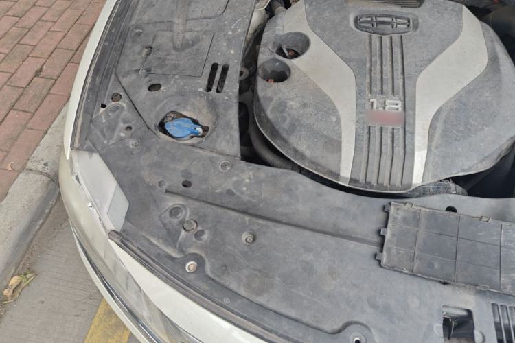 Used Geely Auto Emgrand GT 2016 1.8T Zunya Model Engine Bay Right