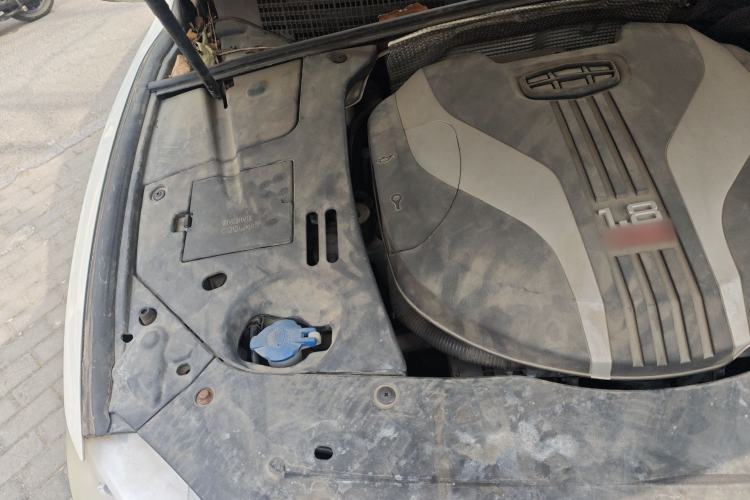 Used Geely Auto Emgrand GT 2016 1.8T Comfort Model Engine Bay Right