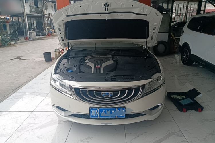 Used Geely Auto Emgrand GT 2016 1.8T Comfort Model Engine Bay