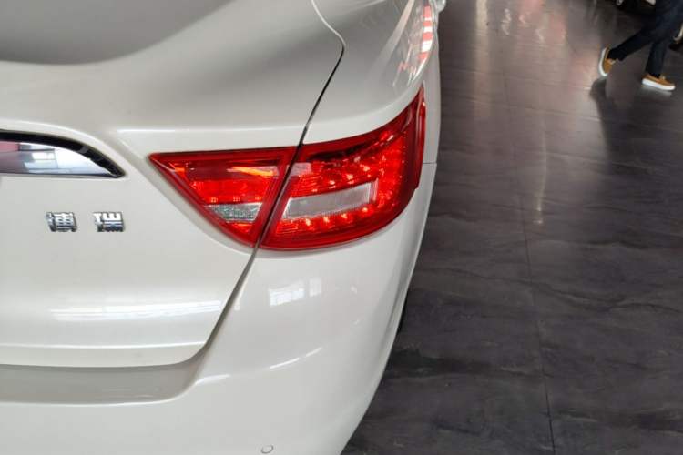 Used Geely Auto Emgrand GT 2016 1.8T Zunya Model Exterior 3