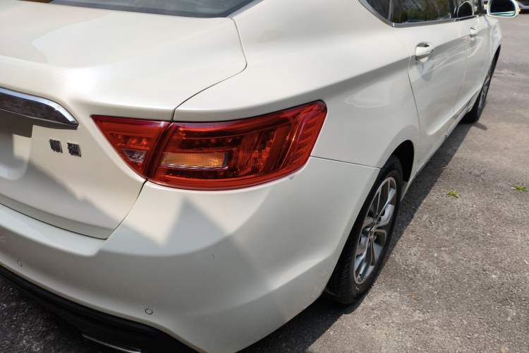 Used Geely Auto Emgrand GT 2016 2.4L Comfort Version Exterior 3