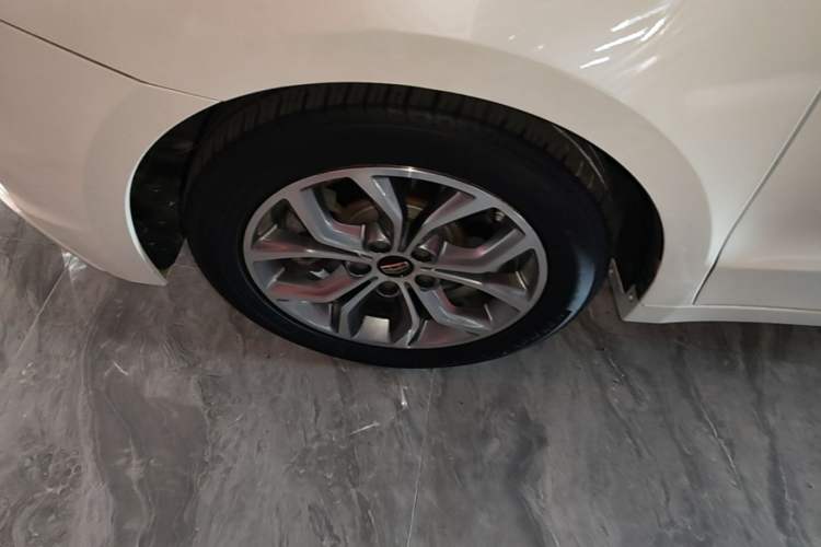 Used Geely Auto Emgrand GT 2016 1.8T Zunya Model Exterior 4