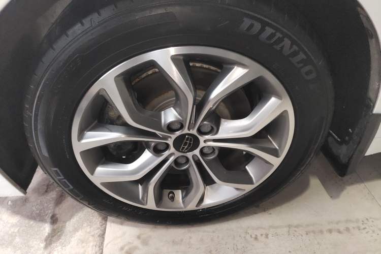 Used Geely Auto Emgrand GT 2016 2.4L Zunya Model Exterior 4