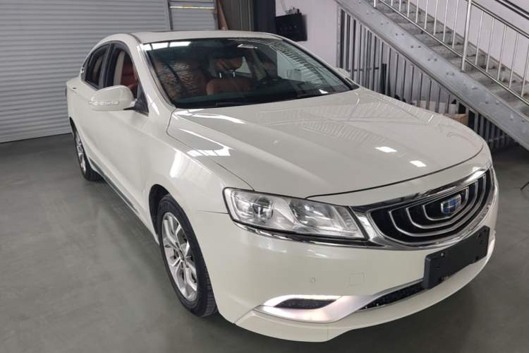 Used Geely Auto Emgrand GT 2016 2.4L Zunya Model Front Right 45 Deg