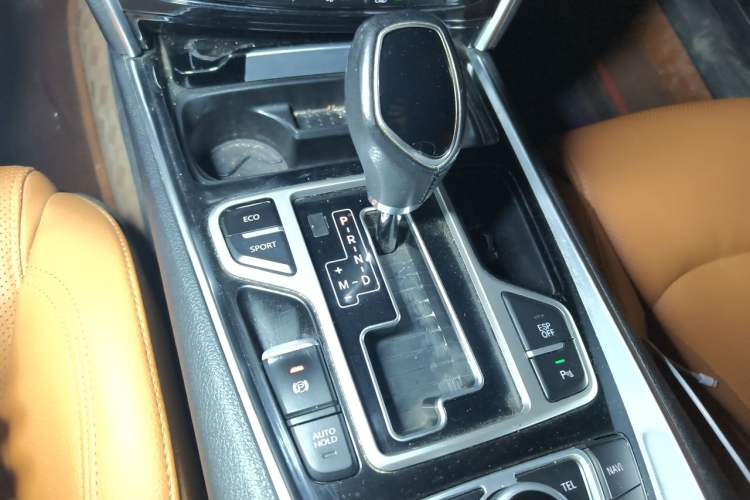 Used Geely Auto Emgrand GT 2016 1.8T Zunya Model Gear Lever