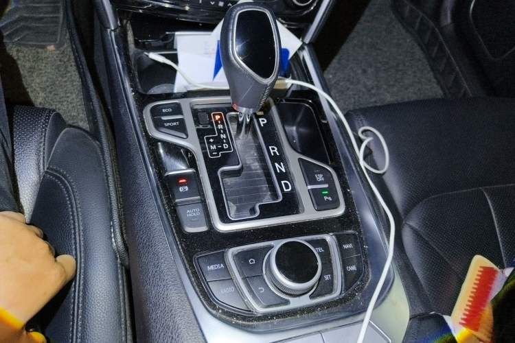 Used Geely Auto Emgrand GT 2016 2.4L Zunya Model Gear Lever