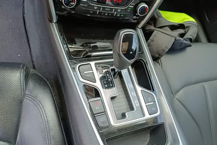 Used Geely Auto Emgrand GT 2016 1.8T Comfort Model Gear Lever