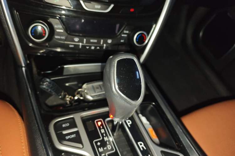 Used Geely Auto Emgrand GT 2016 1.8T Comfort Model Gear Lever