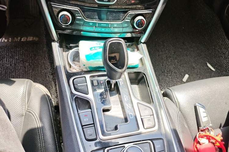Used Geely Auto Emgrand GT 2016 2.4L Zunya Model Gear Lever