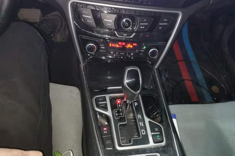 Used Geely Auto Emgrand GT 2016 2.4L Zunya Model Gear Lever