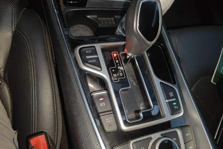Used Geely Auto Emgrand GT 2016 1.8T Jiarui Model Gear Lever