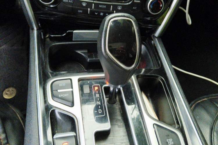 Used Geely Auto Emgrand GT 2016 1.8T Zunya Model Gear Lever