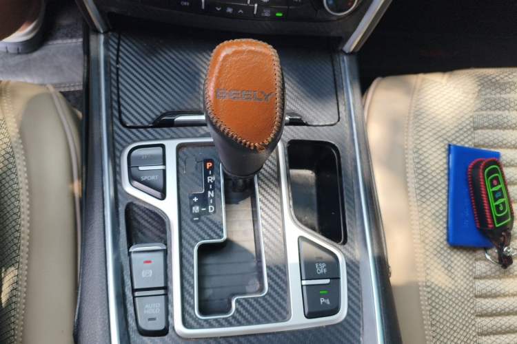 Used Geely Auto Emgrand GT 2016 1.8T Zunya Model Gear Lever