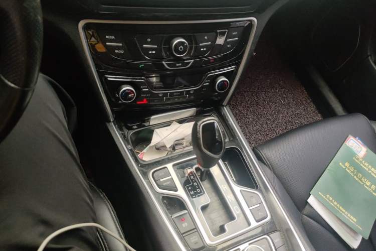 Used Geely Auto Emgrand GT 2016 2.4L Zunya Model Gear Lever