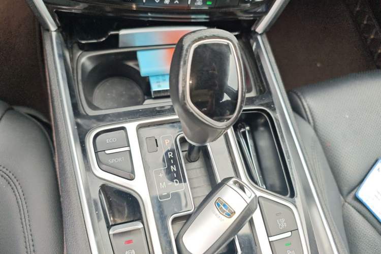 Used Geely Auto Emgrand GT 2016 2.4L Zunya Model Gear Lever