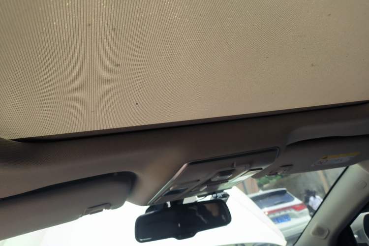 Used Geely Auto Emgrand GT 2016 1.8T Zunya Model Headliner