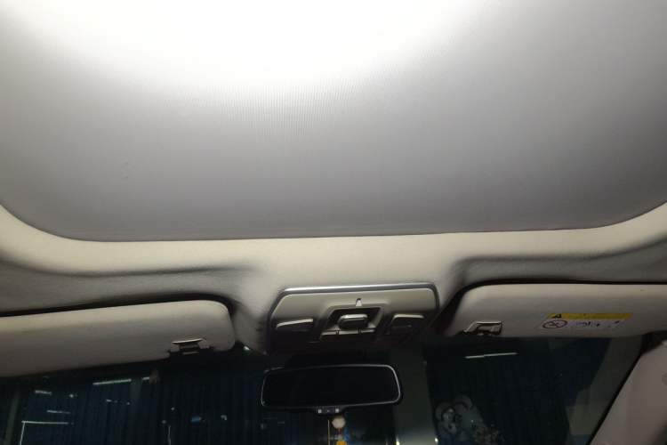 Used Geely Auto Emgrand GT 2016 1.8T Zunya Model Headliner