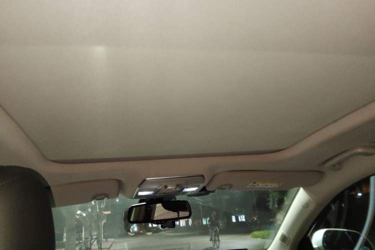Used Geely Auto Emgrand GT 2016 1.8T Zunya Model Headliner