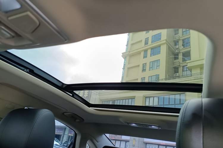 Used Geely Auto Emgrand GT 2016 1.8T Comfort Model Headliner